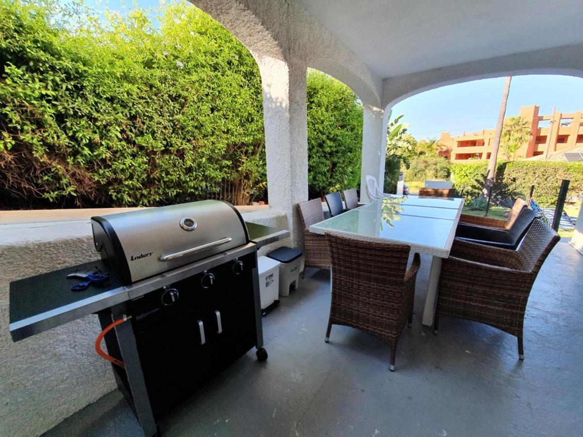 Beautiful 5 Bedroom Villa, Sea Views, Private Pool, Estepona Newly Refurbished מראה חיצוני תמונה