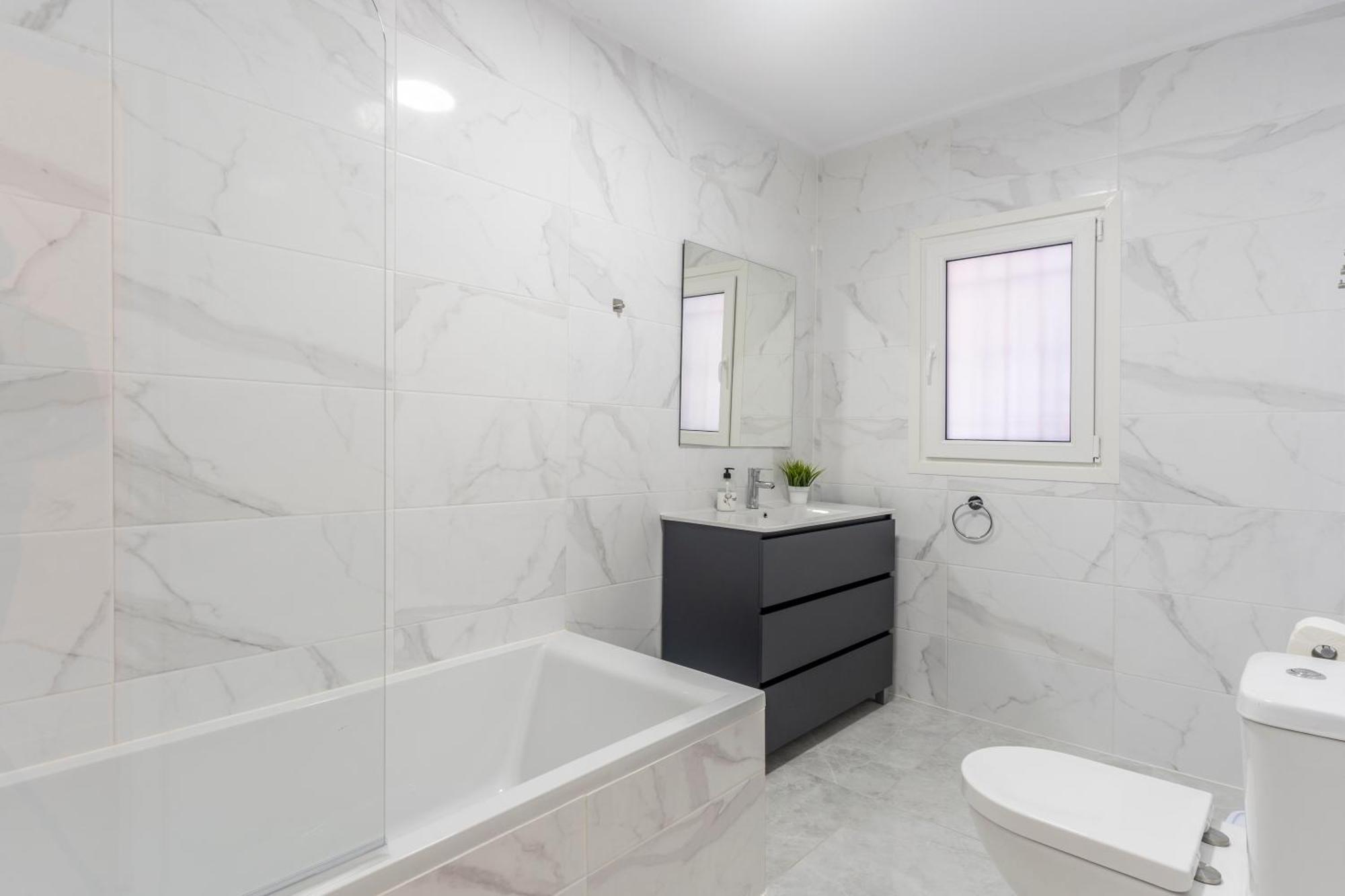 Beautiful 5 Bedroom Villa, Sea Views, Private Pool, Estepona Newly Refurbished מראה חיצוני תמונה